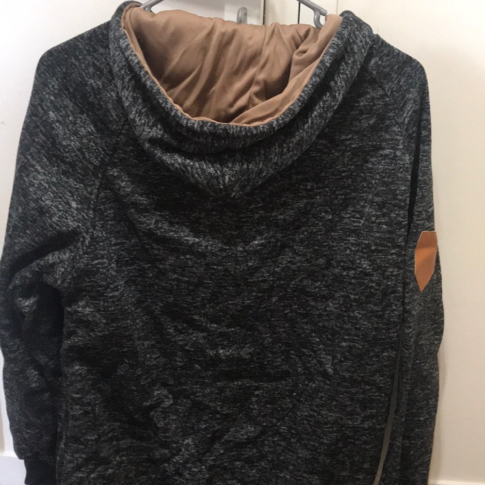 Sweatshirt - Picture 2 of 2